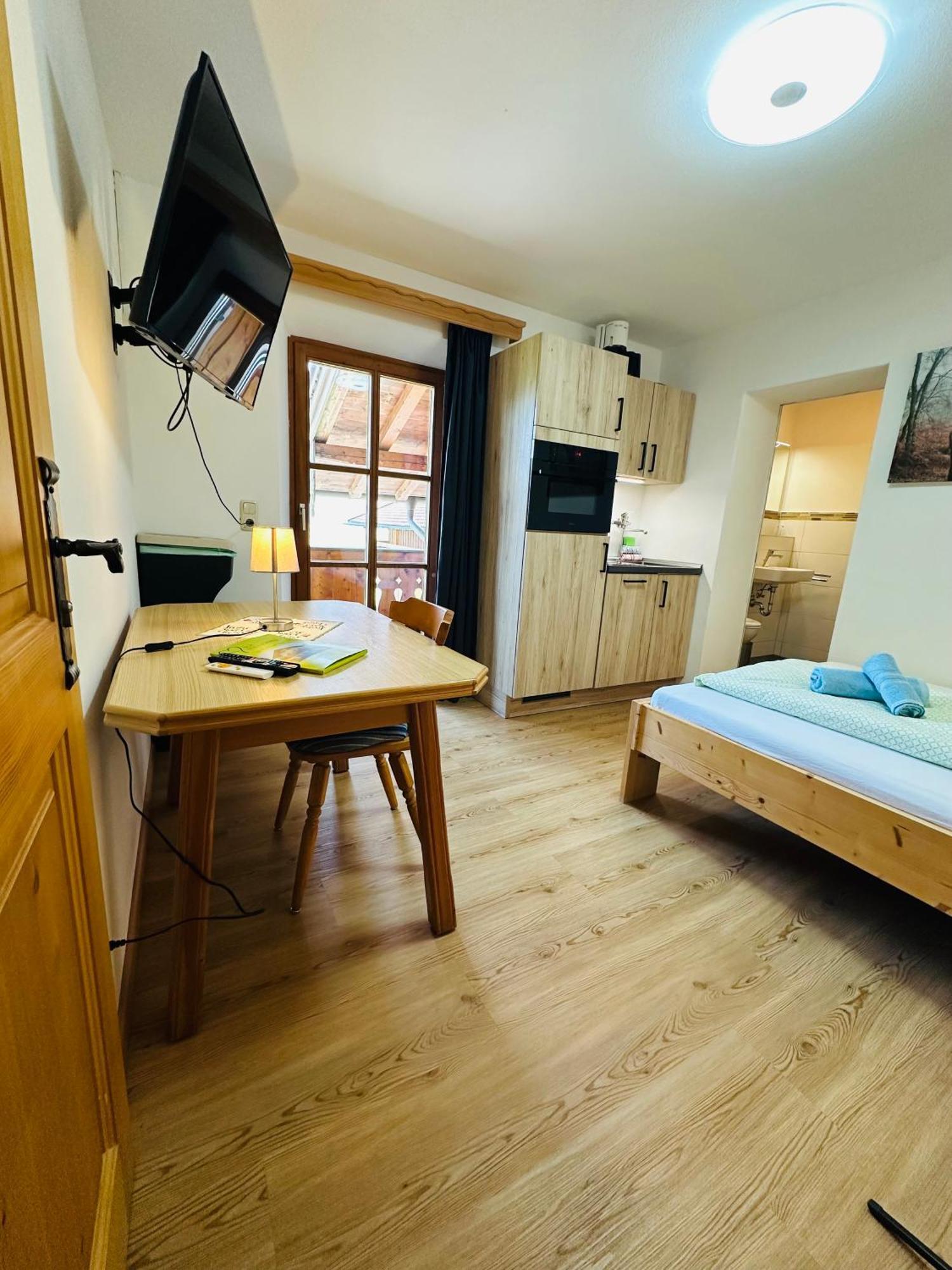 Ferienwohnung Beim Raffner โรพอลดิง ภายนอก รูปภาพ